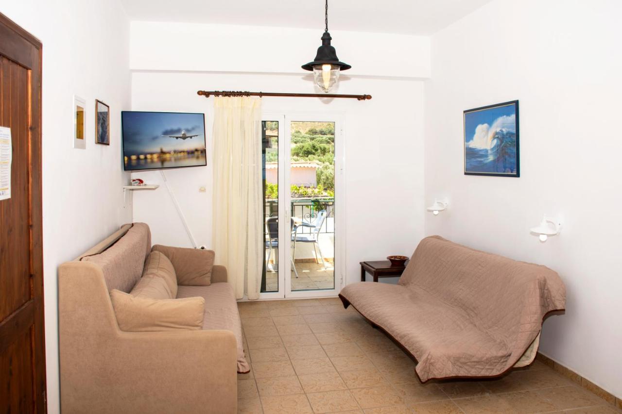 Ferienwohnung Olive Tree Kalivianí Exterior foto