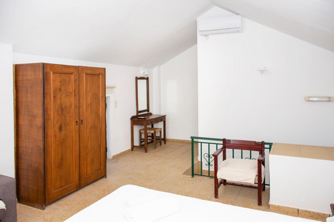 Ferienwohnung Olive Tree Kalivianí Exterior foto